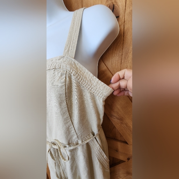 Old Navy, Sleeveless Linen-Blend Tie-Belt Wide-Leg Jumper, MP, Ecru - Picture 3 of 8